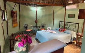 The Pickled Onion B&B And Restaurant Uxmal